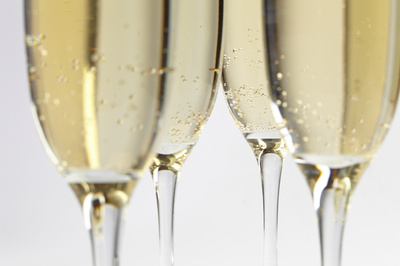 Cava, Prosecco und andere Schaumweine sind eine echte Alternative zu Champagner.